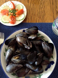Mussels with Vegetable Plate
